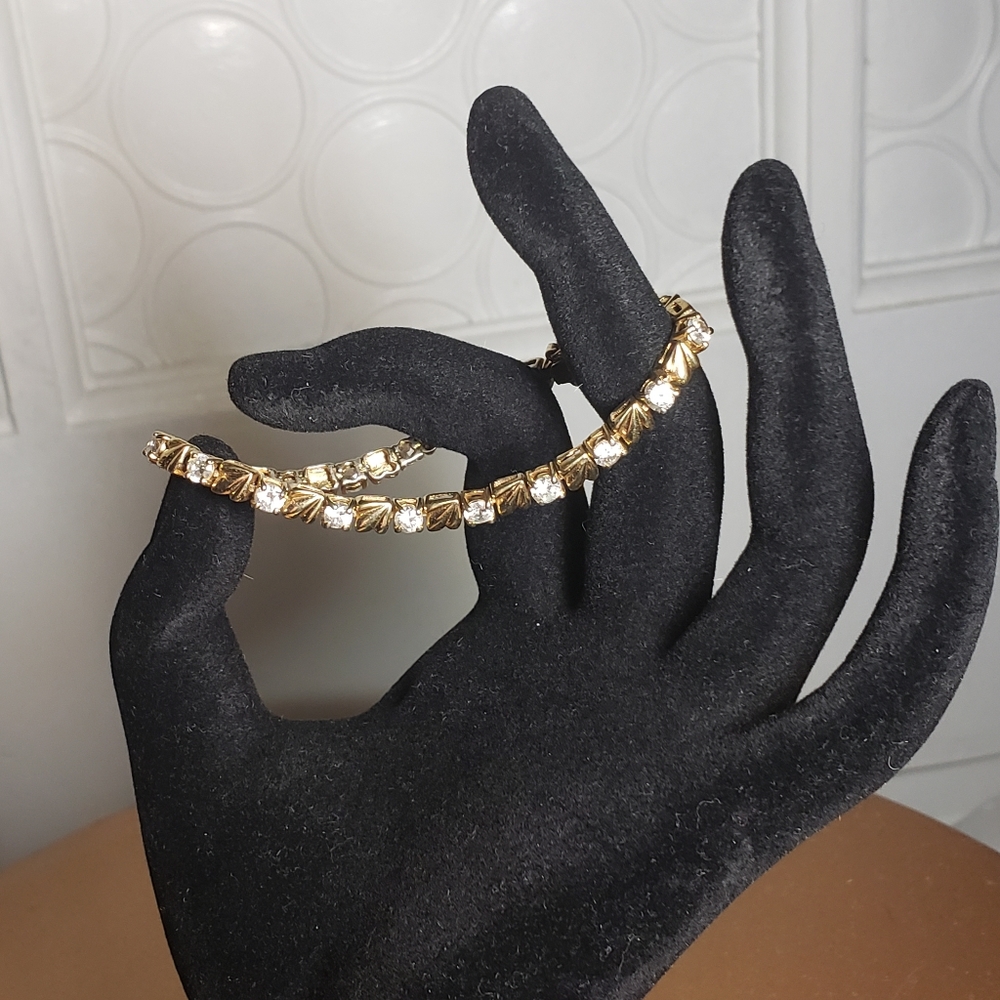 Tennis bracelet- 7-1/8" long